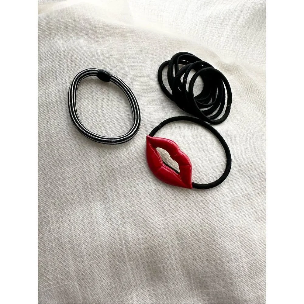 Kiss Lip and hair tie bundle